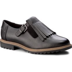 Półbuty CLARKS - Griffin Mia 261156344 Black Leather. Czarne półbuty damskie Clarks, na co dzień, z aplikacjami, ze skóry ekologicznej, bez obcasa, na obcasie, bez zapięcia. W wyprzedaży za 209,00 zł.
