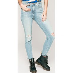 Wrangler - Jeansy Green Island. Niebieskie jeansy damskie skinny marki Wrangler, l, z elastanu, z podwyższonym stanem. W wyprzedaży za 199,90 zł.