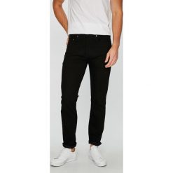 Levi's - Jeansy 502. Czarne jeansy męskie Levi's®, s, z aplikacjami, z podwyższonym stanem. Za 379,90 zł.