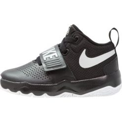 Nike Performance TEAM HUSTLE D 8 Obuwie do koszykówki black/metallic silver/white. Czarne buty skate męskie Nike Performance, z gumy. Za 189,00 zł.