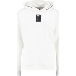 Bluzy męskie: Puma BADGE GRAPHIC RELAXED FIT Bluza z kapturem vaporous gray