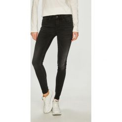 Noisy May - Jeansy Lucy. Czarne jeansy damskie Noisy May, s. W wyprzedaży za 89,90 zł.