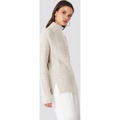 Golfy damskie: Rut&Circle Sweter z dzianiny Marielle – Beige