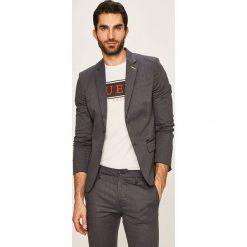 Guess Jeans - Marynarka. Niebieskie garnitury męskie z aplikacjami, z elastanu. Za 699,90 zł.