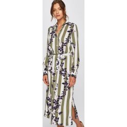 Vero Moda - Sukienka. Zielone sukienki damskie Vero Moda, na co dzień, s, bez wzorów, z wiskozy, casualowe, bez kołnierzyka, bez rękawów, mini, proste. W wyprzedaży za 99,90 zł.