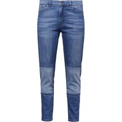 BOSS CASUAL AUSTIN Jeansy Slim Fit bright blue. Niebieskie rurki damskie BOSS Casual, z elastanu. W wyprzedaży za 454,35 zł.