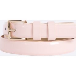 Pieces - Pasek. Szare paski damskie Pieces, w paski, z materiału. W wyprzedaży za 27,90 zł.