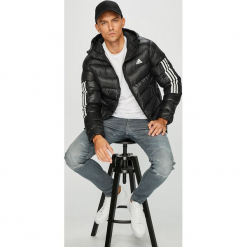 Adidas Performance - Kurtka. Czarne płaszcze męskie marki adidas Performance, s, bez wzorów, z poliesteru, krótkie, z kapturem. W wyprzedaży za 469,90 zł.