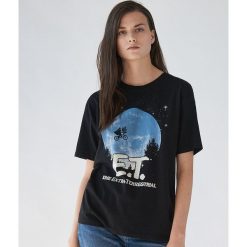 Koszulka E.T. - Czarny. Czarne koszulki damskie Sinsay, s, bez wzorów, bez kołnierzyka, bez rękawów. Za 29,99 zł.