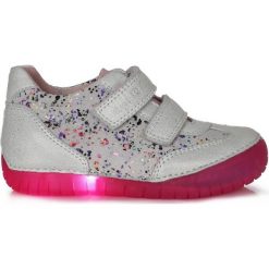 D-D-step tenisówki świecące dziewczęce 35 białe. Białe trampki dziewczęce D-D-Step, bez wzorów, bez zapięcia. Za 219,00 zł.