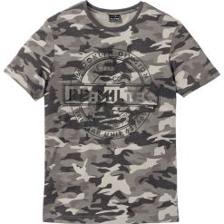 T-shirt Slim Fit bonprix szary z nadrukiem. Szare koszulki męskie bonprix, s, z nadrukiem, bez kołnierzyka, bez rękawów. Za 44,99 zł.