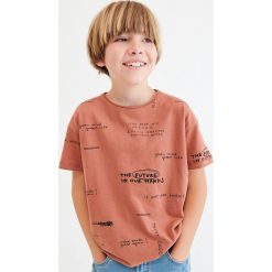 Bawełniany t-shirt z napisami -. T-shirty męskie Reserved, z napisami, z bawełny, bez kołnierzyka. Za 35,99 zł.