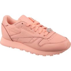 Różowe Buty Reebok Classic Leather W BS7912. Różowe buty sportowe damskie Reebok, bez wzorów, ze skóry, sportowe, reebok classic. W wyprzedaży za 379,00 zł.