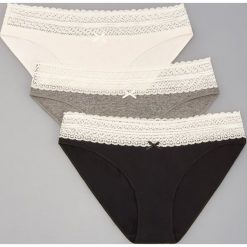Majtki z bawełny organicznej 3 pack - Kremowy. Białe majtki damskie Reserved, s, z bawełny. Za 49,99 zł.