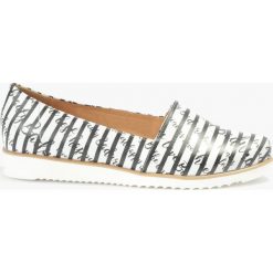 Mokasyny multikolor Melissa. Szare mokasyny damskie marki Badura. Za 349,99 zł.