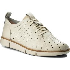 Półbuty CLARKS - Tri Etch 261325294 White Leather. Brązowe półbuty damskie Clarks, na co dzień, bez wzorów, ze skóry, bez obcasa, na płaskiej podeszwie, bez zapięcia. W wyprzedaży za 319,00 zł.