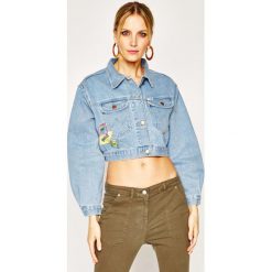 Kurtka jeansowa Wrangler Cropped W421WP76Q. Niebieskie kurtki damskie Wrangler, l, bez wzorów, z bawełny, bez kaptura. W wyprzedaży za 299,00 zł.