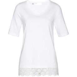 Sweter Premium, krótki rękaw bonprix biały. Białe swetry damskie bonprix, bez wzorów, z krótkim rękawem, krótkie, bez kaptura. Za 44,99 zł.