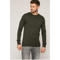 Scotch & Soda - Sweter. Szare swetry klasyczne męskie marki Scotch & Soda, l, z bawełny, z okrągłym kołnierzem. W wyprzedaży za 139,90 zł.
