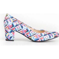 Czółenka na 6 cm słupku - skóra naturalna - model 742 - kolor kalejdoskop. Czółenka damskie Zapato, bez wzorów, ze skóry, bez obcasa, na słupku. Za 319,00 zł.