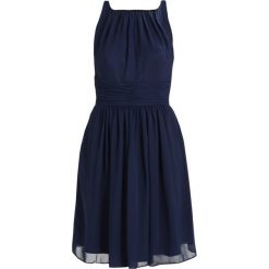 Swing Sukienka letnia navy. Niebieskie sukienki letnie marki Swing, z materiału. W wyprzedaży za 407,20 zł.