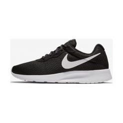 Nike Tanjun Tenisówki Czarny. Czarne trampki i tenisówki damskie Nike, bez wzorów, z materiału, bez zapięcia. Za 292,95 zł.