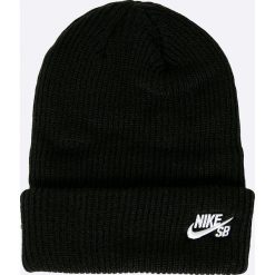 Nike Sportswear - Czapka. Czarne czapki męskie Nike Sportswear, na zimę, bez wzorów, z dzianiny. W wyprzedaży za 69,90 zł.