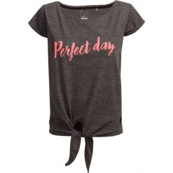 T-shirt damski TSD630 - ciepły jasny szary - Outhorn. Szare koszulki damskie marki Outhorn, na imprezę, z nadrukiem, z bawełny. W wyprzedaży za 29,99 zł.