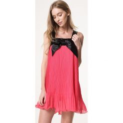 Koralowa Sukienka Forthcoming. Pomarańczowe sukienki damskie Born2be, m, bez wzorów, bez kołnierzyka, bez rękawów, mini. Za 39,99 zł.