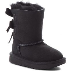 Buty UGG - T Bailey Bow II 1017394T T/Blk. Czarne śniegowce dziewczęce Ugg. W wyprzedaży za 469,00 zł.