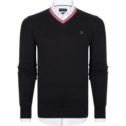 Sweter w kolorze czarnym. Czarne swetry męskie Giorgio di Mare, s, z haftami, z bawełny, bez kołnierzyka, bez kaptura. W wyprzedaży za 139,95 zł.