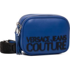 Torebka VERSACE JEANS COUTURE - E1VVBBM6 71413 202. Niebieskie listonoszki damskie Versace Jeans Couture, z aplikacjami, z jeansu, zdobione, bez dodatków. W wyprzedaży za 519,00 zł.