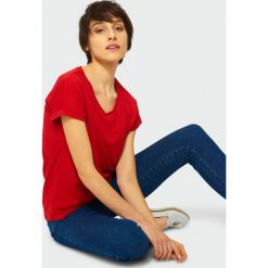 Luźny top. Szare bluzki damskie Greenpoint, bez wzorów, z elastanu, bez kołnierzyka, bez rękawów. Za 39,99 zł.