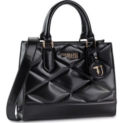 Torebka TRUSSARDI JEANS - T-Easy City Quilt Tote Sm 75B00662 K299. Czarne torebki klasyczne damskie Trussardi Jeans, bez wzorów, z jeansu, klasyczne, bez dodatków. Za 519,00 zł.