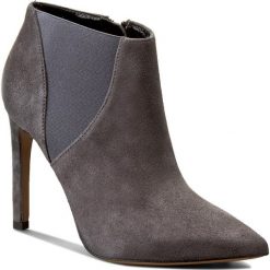 Buty zimowe damskie: Botki BALDOWSKI – D01728-1451-001 Zamsz Grafit