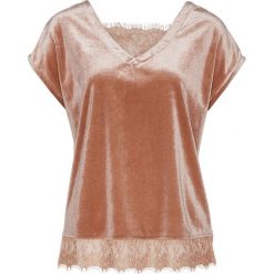 Shirt aksamitny bonprix koniakowy. Pomarańczowe koszulki damskie marki bonprix, bez wzorów, z koronki, bez kołnierzyka, bez rękawów. Za 79,99 zł.