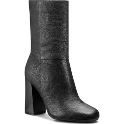 Botki GUESS - Heron FLHER3 LEP10 BLACK. Czarne botki damskie na obcasie Guess, z materiału. W wyprzedaży za 479,00 zł.