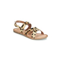 Sandały Kickers DIBA. Brązowe sandały damskie Kickers, bez wzorów, bez obcasa, bez zapięcia. Za 146,30 zł.