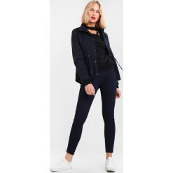 Bomberki damskie: Vero Moda VMSAFIRA SHORT Kurtka wiosenna salute