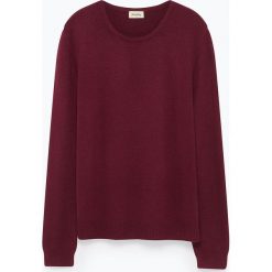 Sweter "Ulicity" w kolorze ciemnoczerwonym. Czerwone swetry męskie American Vintage, xl, w paski, z wełny, z okrągłym kołnierzem, bez kaptura. W wyprzedaży za 142,95 zł.