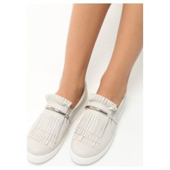 Szare Slip On Jyn. Szare trampki damskie slip on Born2be, z materiału. Za 59,99 zł.