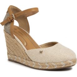 Espadryle WRANGLER - Brave Rope WL01510A Ecru 021. Brązowe espadryle damskie Wrangler, bez wzorów, ze skóry ekologicznej, bez obcasa, na obcasie. W wyprzedaży za 139,00 zł.