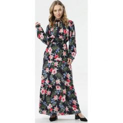 Granatowo-Różowa Sukienka Neamedanea. Niebieskie sukienki damskie Born2be, xl, z nadrukiem, eleganckie, z okrągłym kołnierzem, z długim rękawem, długie, midi. Za 79,99 zł.