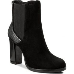 Botki JOOP! - Platia 4140003576 Black 900. Czarne botki damskie skórzane marki JOOP!, na obcasie. W wyprzedaży za 539,00 zł.