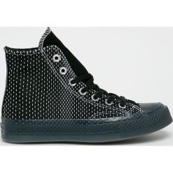Converse - Trampki. Czarne trampki i tenisówki damskie Converse, bez wzorów, z gumy, bez zapięcia. W wyprzedaży za 219,90 zł.