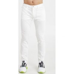 JEANSY EMPORIO ARMANI. Jeansy męskie Emporio Armani, m, bez wzorów. Za 689,00 zł.