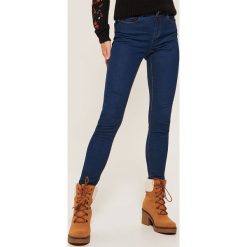 Jeansy skinny - Granatowy. Niebieskie jeansy męskie skinny House, z jeansu. Za 99,99 zł.