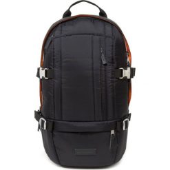 Plecak EASTPAK FLOID TAILORED Czarny. Czarne plecaki męskie Eastpak, w paski, eleganckie. W wyprzedaży za 324,00 zł.