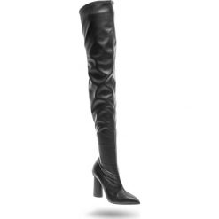 CZARNE KOZAKI EMPORIO ARMANI. Czarne kozaki damskie na wysokim obcasie, na zamek. Za 1169,50 zł.