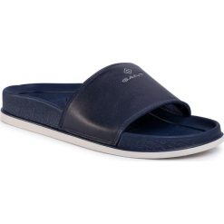 Klapki GANT - Beachrock 20601509 Marine G69. Niebieskie klapki męskie GANT, ze skóry, bez zapięcia. Za 209,00 zł.